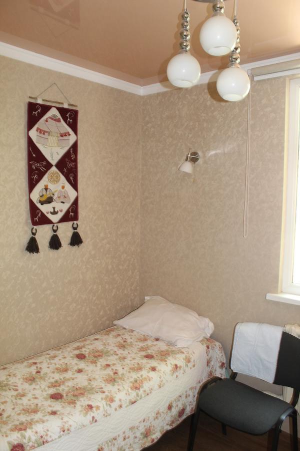 Tian-Shan Guest House Balykchy Екстер'єр фото